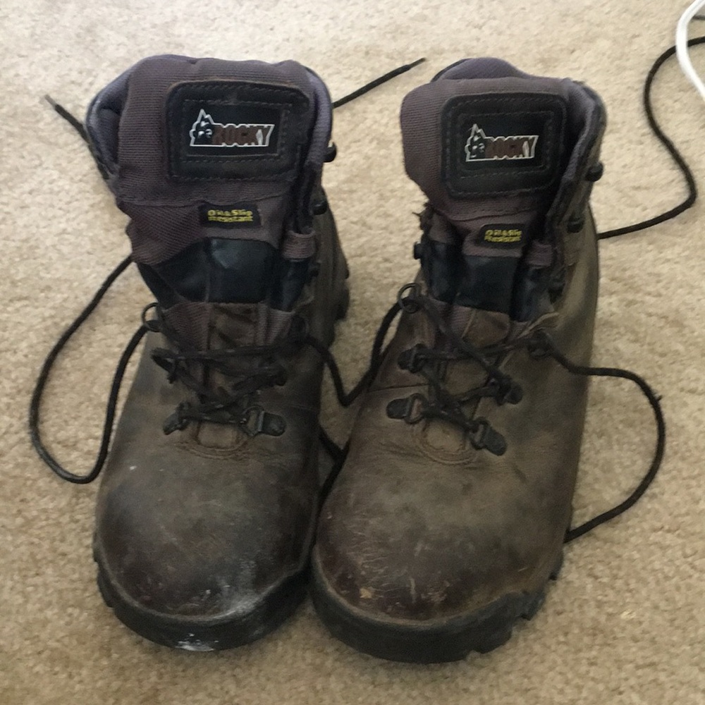Rocky women’s steel toed boots
